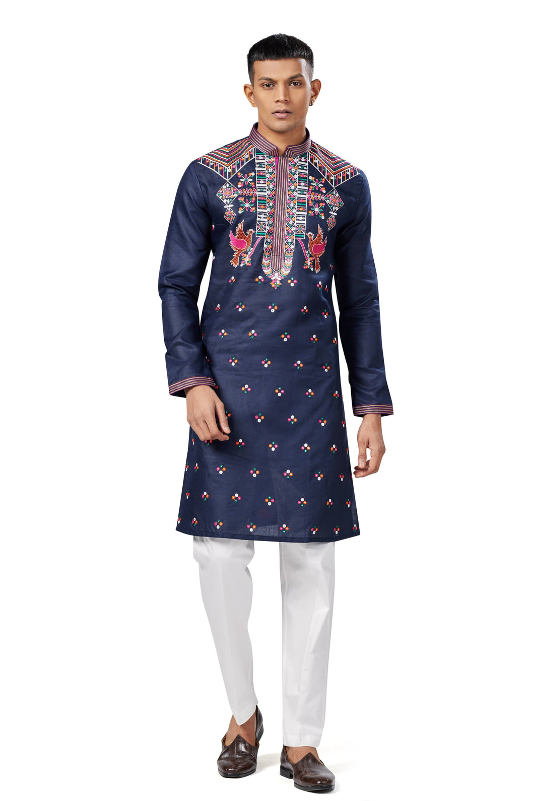 Ajay Arvindbhai Khatri Men's Embroidered  Navratri  Kurtas